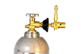Latex Balloon Inflator Mixes Helium (60%) With Air (40%) With Hand Tight Connection